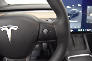 Tesla Model Y bild 11