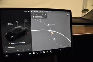 Tesla Model Y bild 18