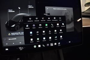 Tesla Model Y bild 21