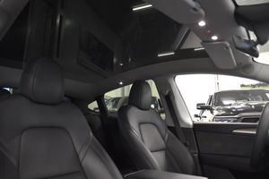 Tesla Model Y bild 14