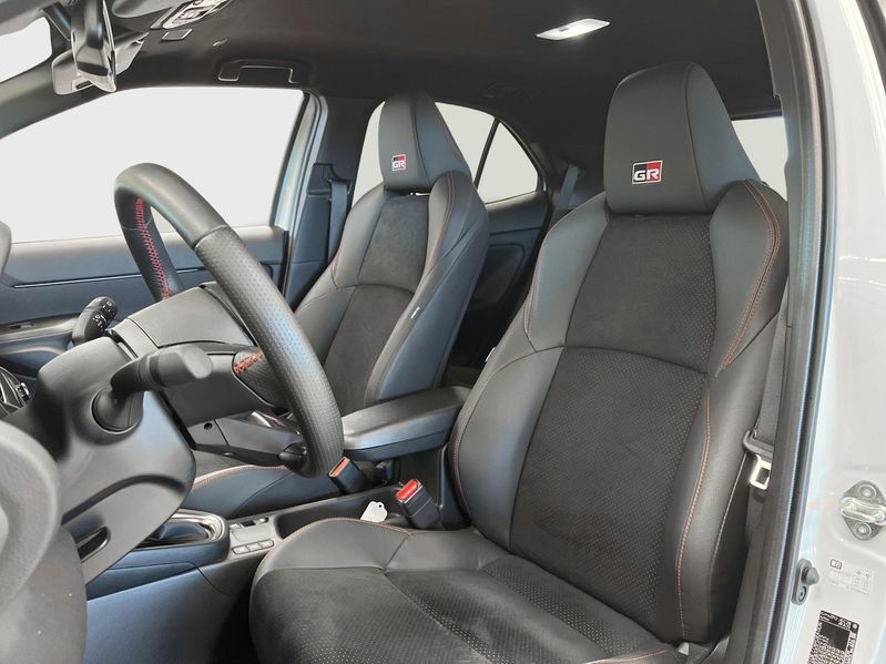 Toyota Yaris Cross bild 10