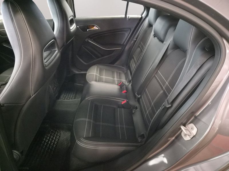 Mercedes A180 bild 14