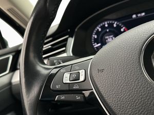 Volkswagen Passat bild 28