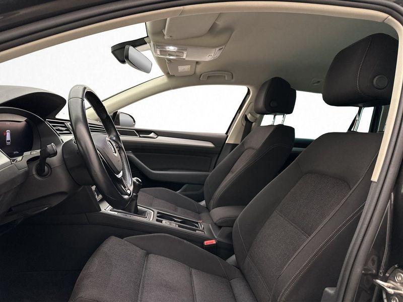 Volkswagen Passat bild 12