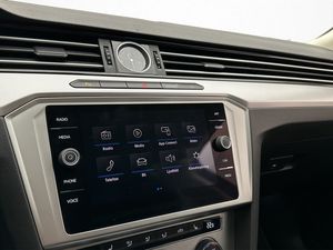 Volkswagen Passat bild 22
