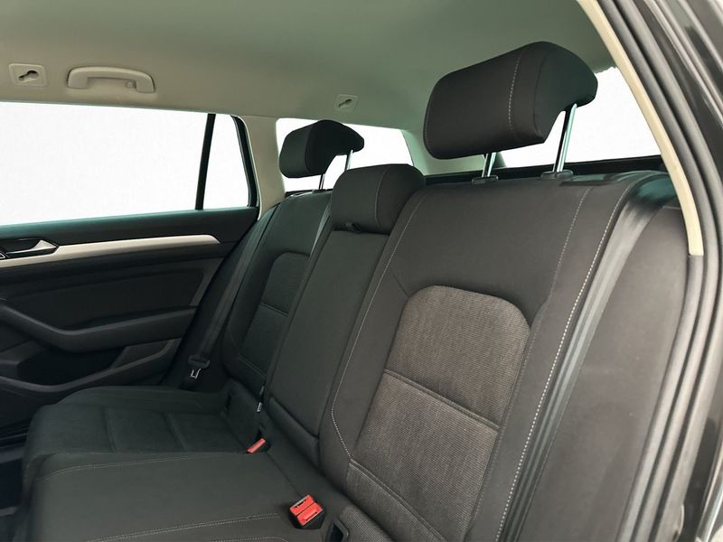 Volkswagen Passat bild 13
