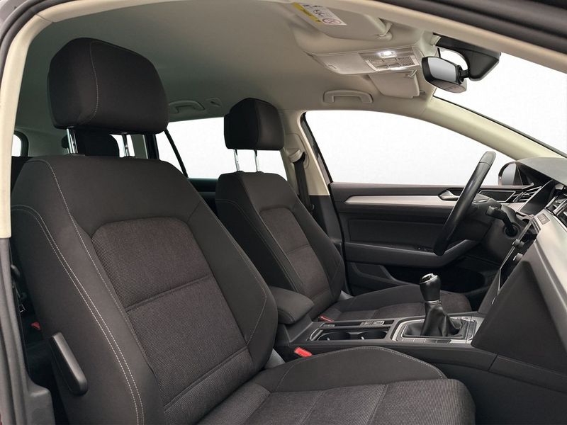 Volkswagen Passat bild 15