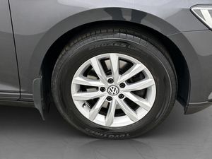 Volkswagen Passat bild 10