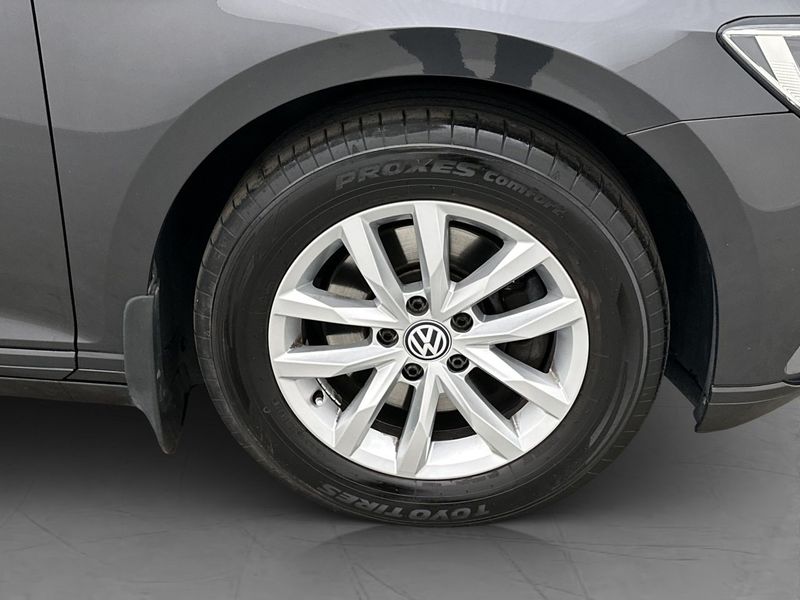 Volkswagen Passat bild 10