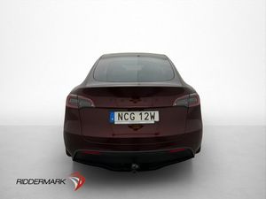 Tesla Model Y bild 8