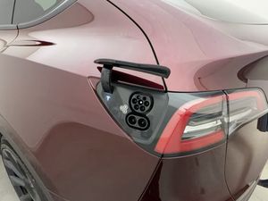 Tesla Model Y bild 21