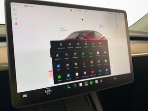 Tesla Model Y bild 26