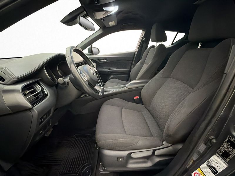 Toyota C-HR bild 12