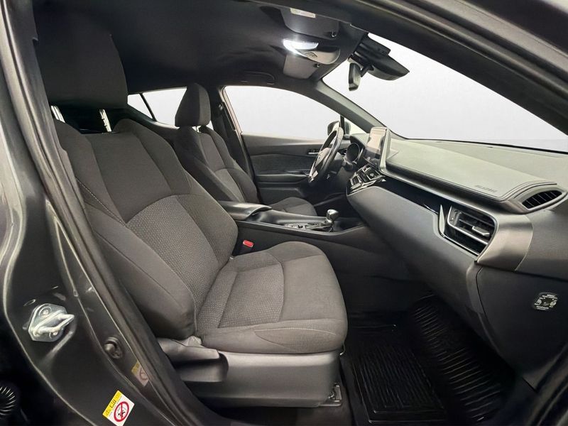 Toyota C-HR bild 16
