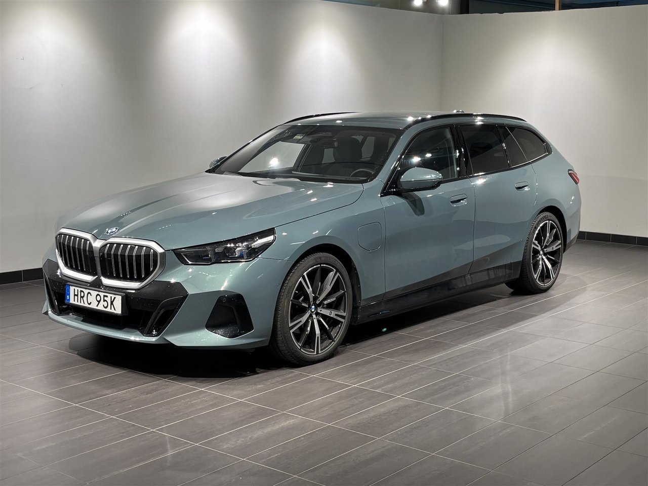 BMW 530