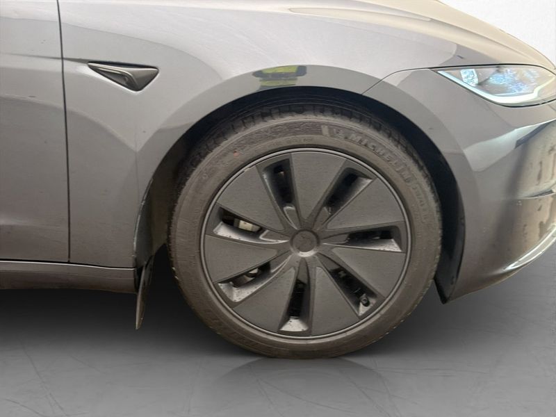 Tesla Model 3 bild 34