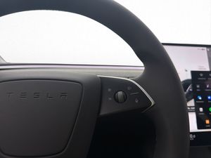 Tesla Model 3 bild 15