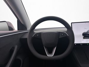 Tesla Model 3 bild 13