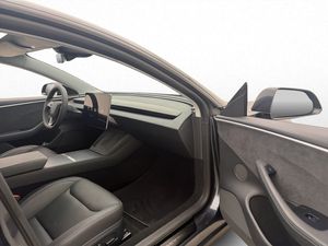 Tesla Model 3 bild 28