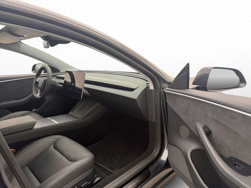 Tesla Model 3 bild 28