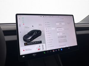 Tesla Model 3 bild 20