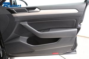Volkswagen Passat bild 13