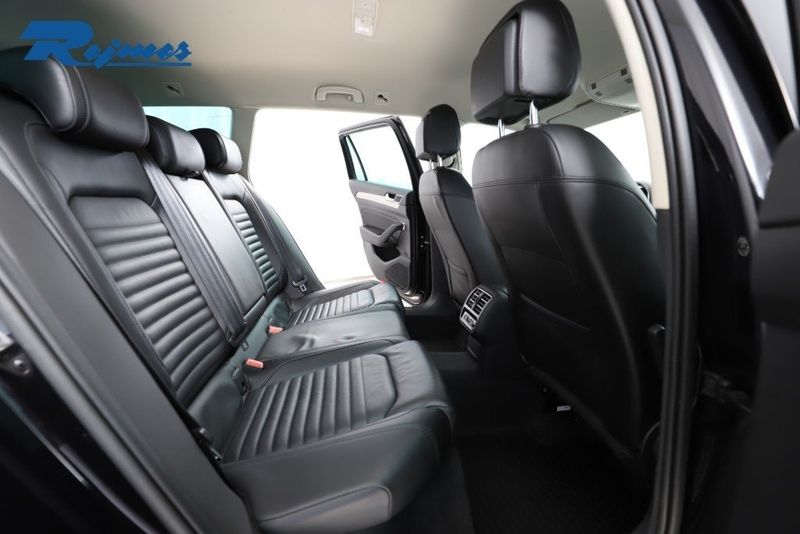 Volkswagen Passat bild 8