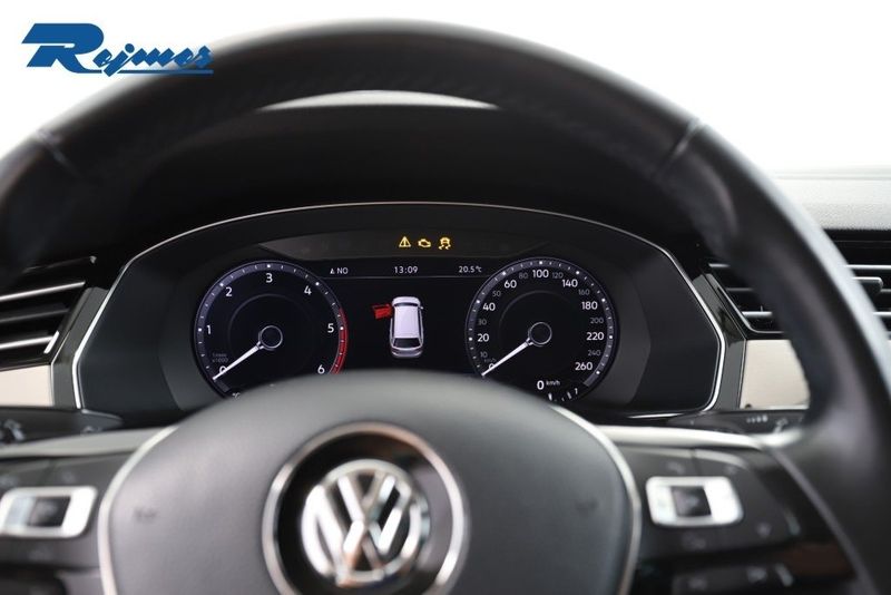 Volkswagen Passat bild 9