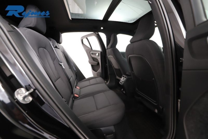 Volvo EX40 bild 8