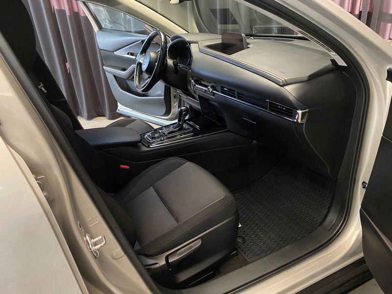 Mazda CX-30 bild 24