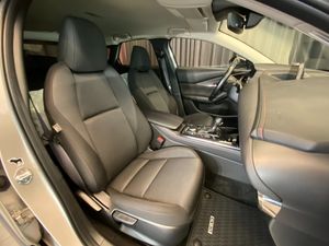 Mazda CX-30 bild 8