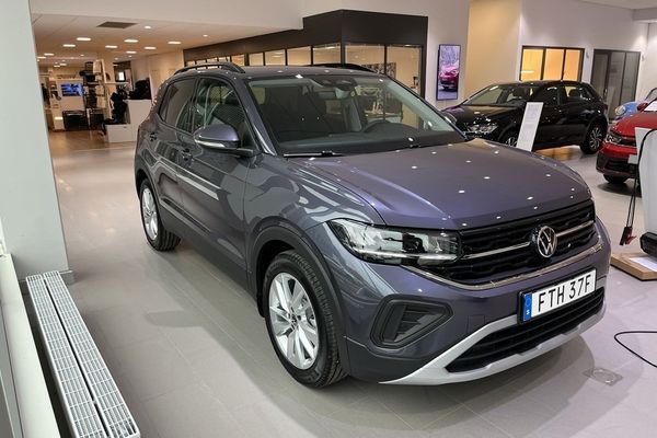 Volkswagen T-Cross TSI 116 DSG 17 tum/Kamera/Lagerbil - 2027