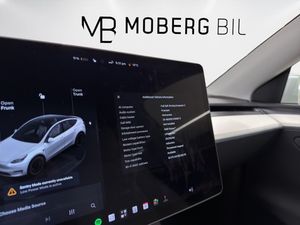 Tesla Model Y bild 17