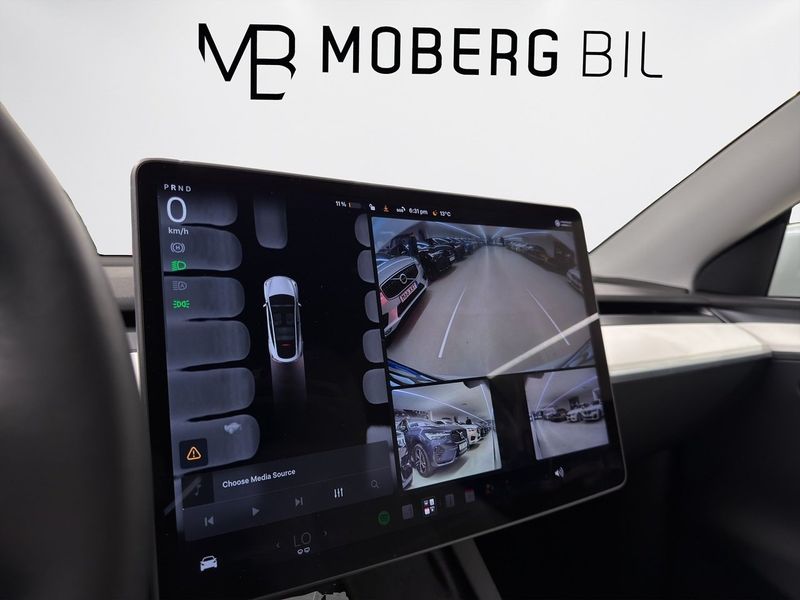 Tesla Model Y bild 19