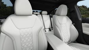 BMW i4 bild 10