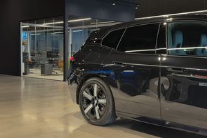 BMW iX bild 4