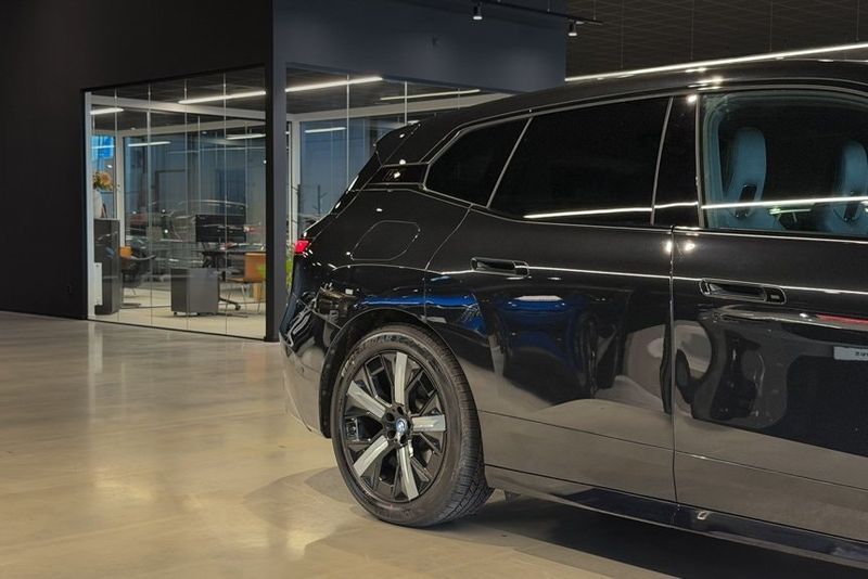 BMW iX bild 4