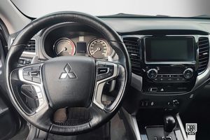 Mitsubishi L200 bild 15