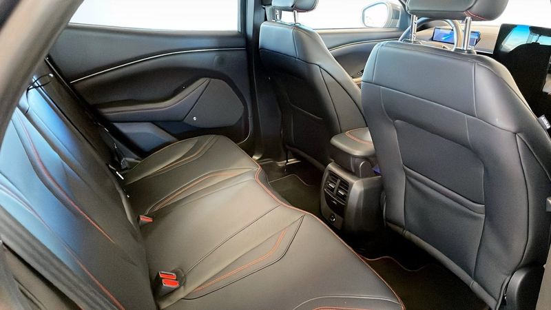 Ford Mustang Mach-E bild 5