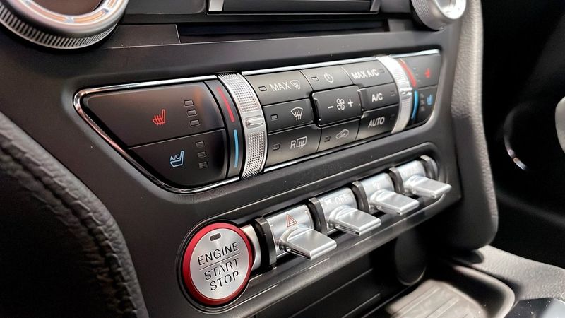 Ford Mustang bild 19