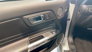 Ford Mustang bild 11