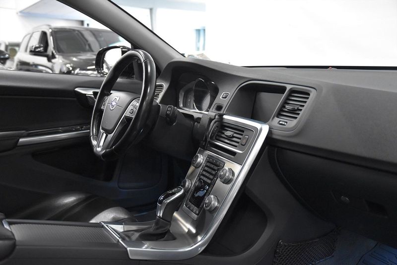 Volvo V60 bild 8