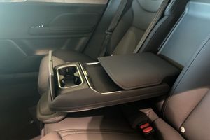 Volvo ES90 bild 22