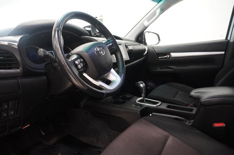 Toyota Hilux bild 2