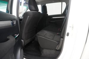 Toyota Hilux bild 10