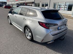 Suzuki Swace bild 7