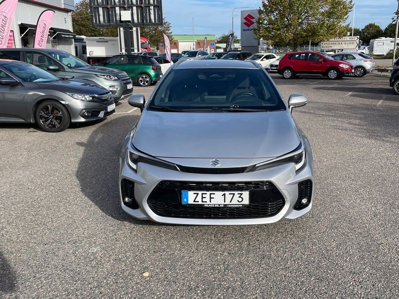 Suzuki Swace bild 2