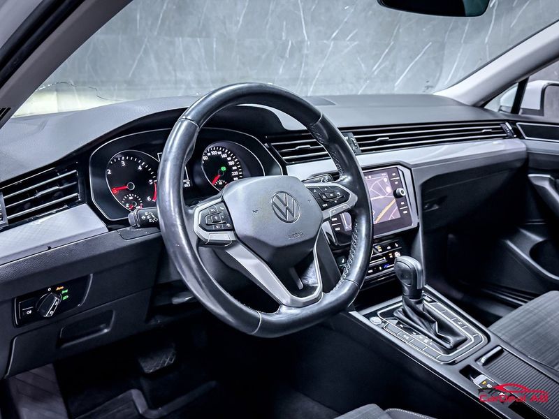 Volkswagen Passat bild 12