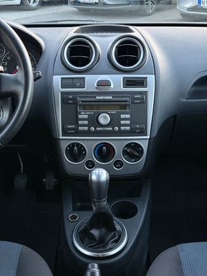 Ford Fiesta bild 14
