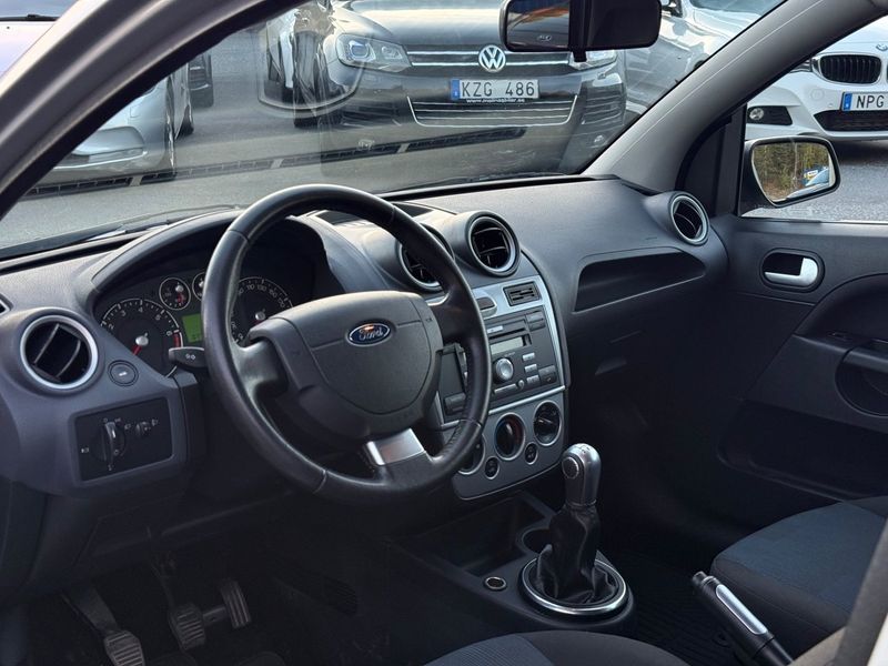 Ford Fiesta bild 11